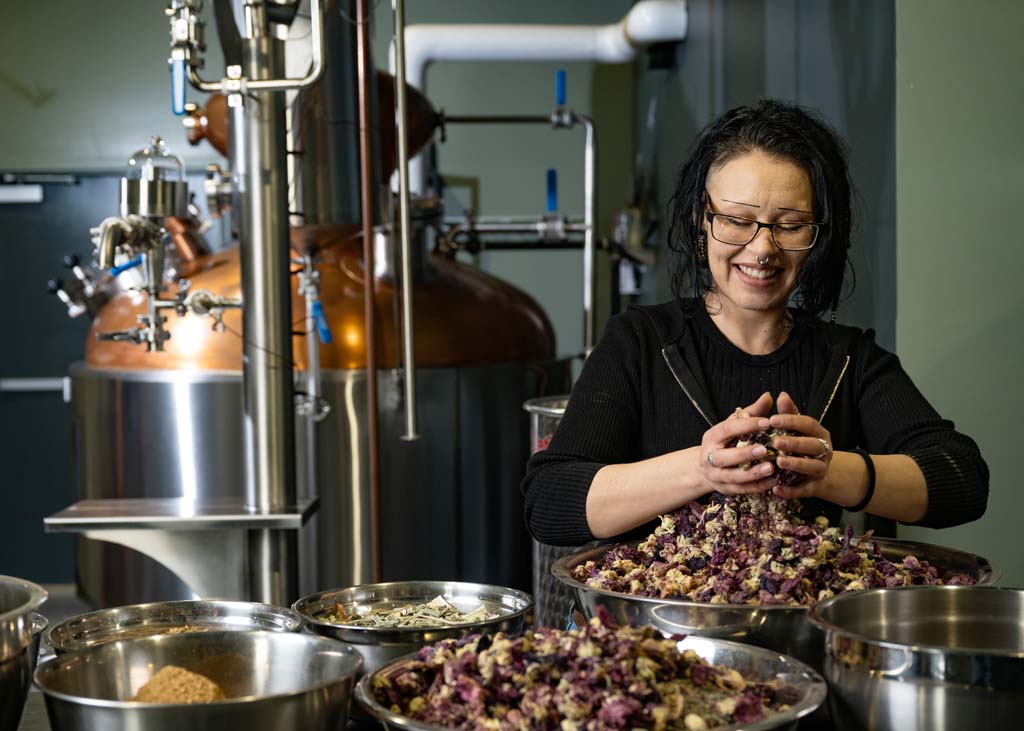 Town and Ranch distiller