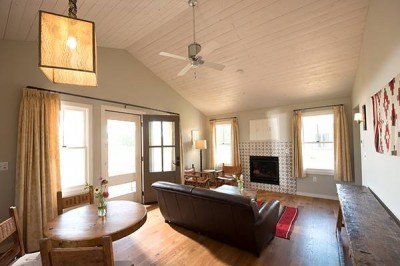 Field - Luxury Hotel Suites